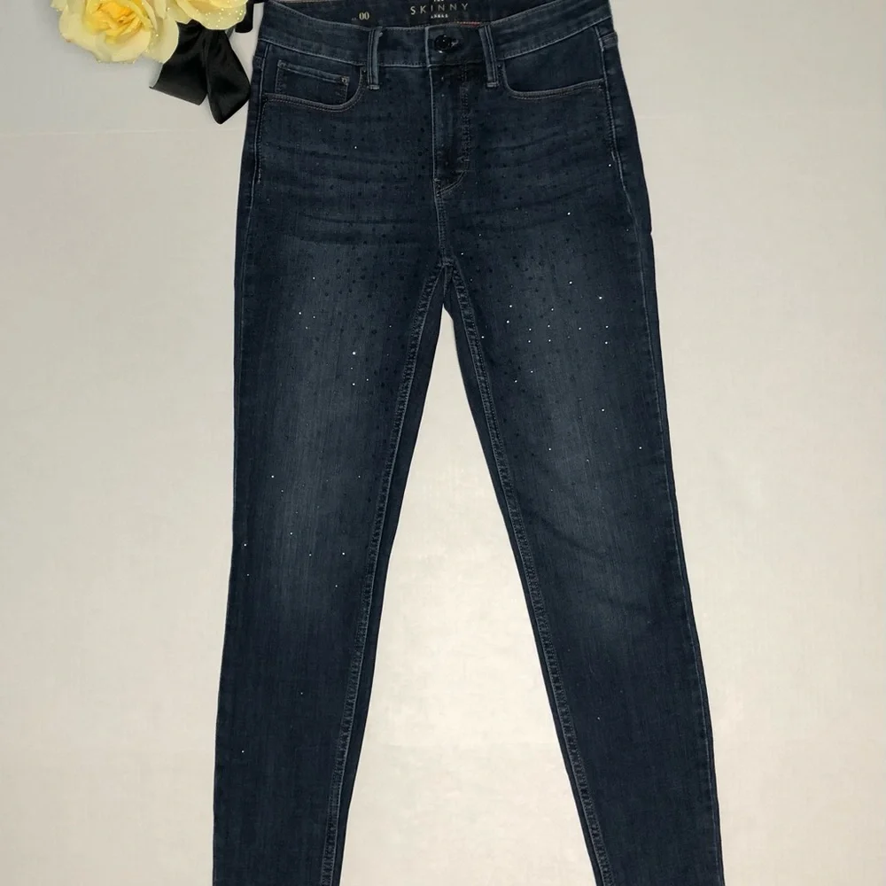 ⭐️NEW⭐️SPARKLES ✨White House Black Market (WHBM) The Skinny Ankle Blue Jeans - Picture 4 of 11